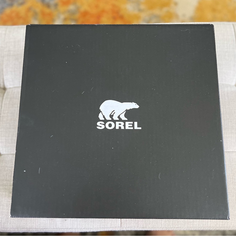 TODAY ONLY!! NWT Sorel Tivoli Lug Sole Boots - Picture 2 of 12